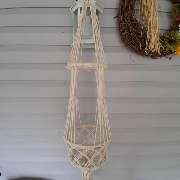MACRAME PLANT HOLDER - Picture 1 of 8